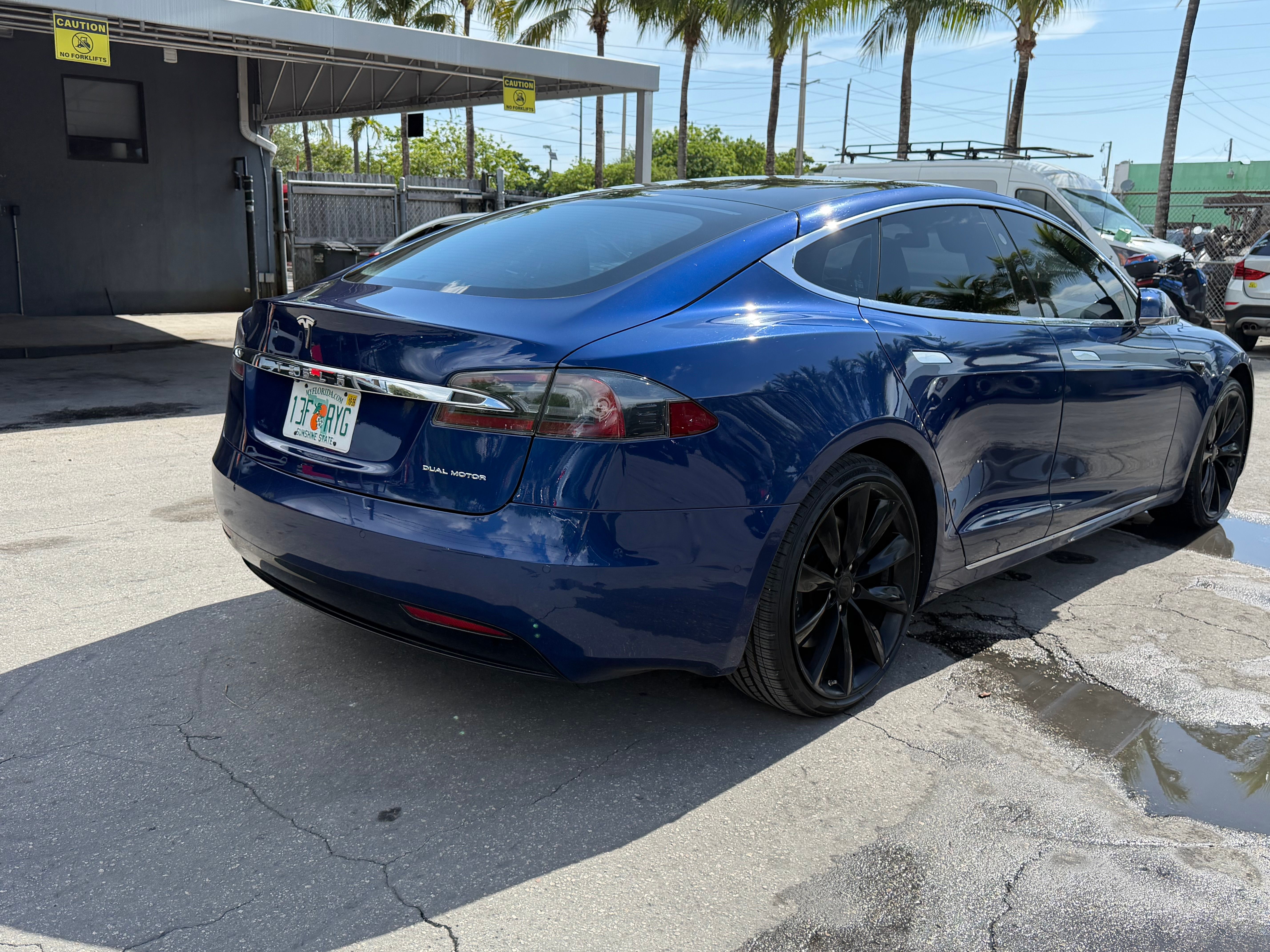 Used 2020 Tesla Model S Long Range Plus AWD/4WD image 10
