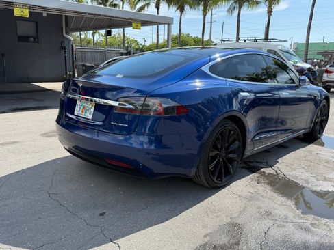 Used 2020 Tesla Model S Long Range Plus AWD/4WD image 10