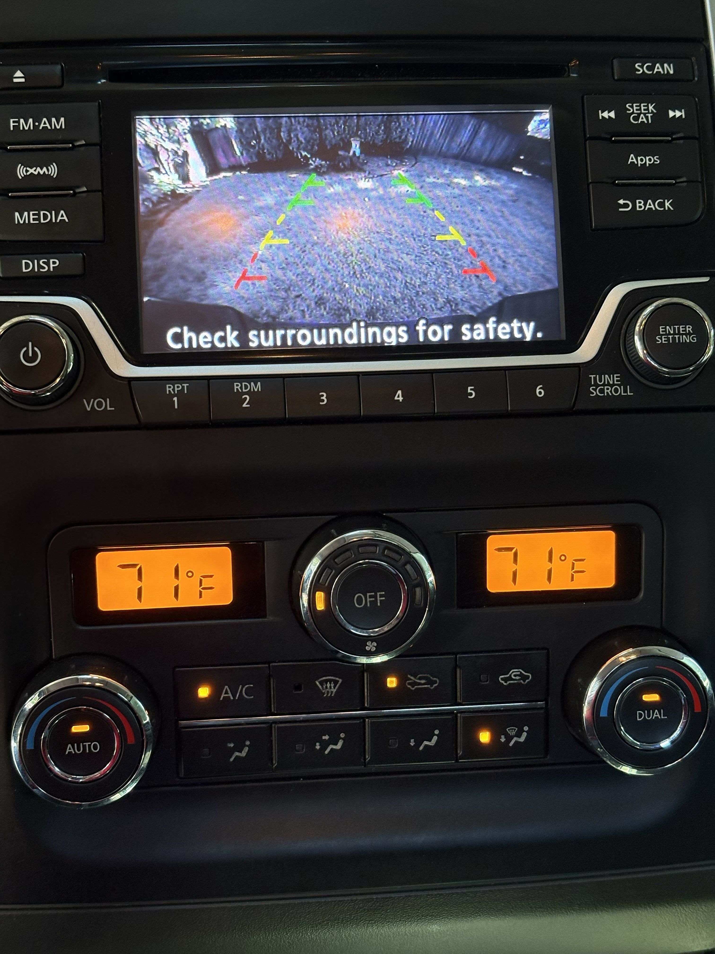 Used 2015 Nissan Frontier SV w/ SV Value Truck Package AWD/4WD image 11