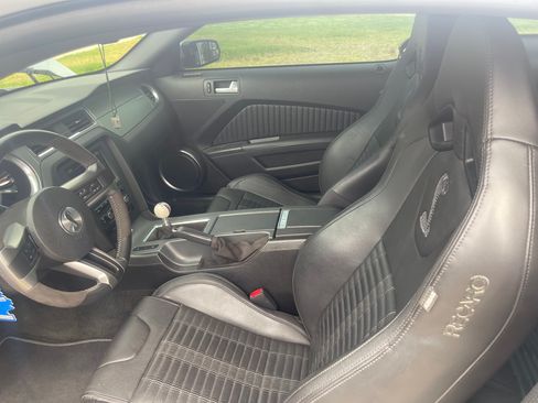 Used 2012 Ford Mustang Shelby GT500 w/ Electronics Pkg image 15