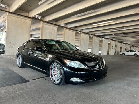 Used 2007 Lexus LS 460 image 4