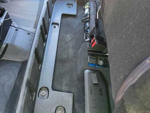 Used 2020 Jeep Gladiator Sport w/ Quick Order Package 24S image 16