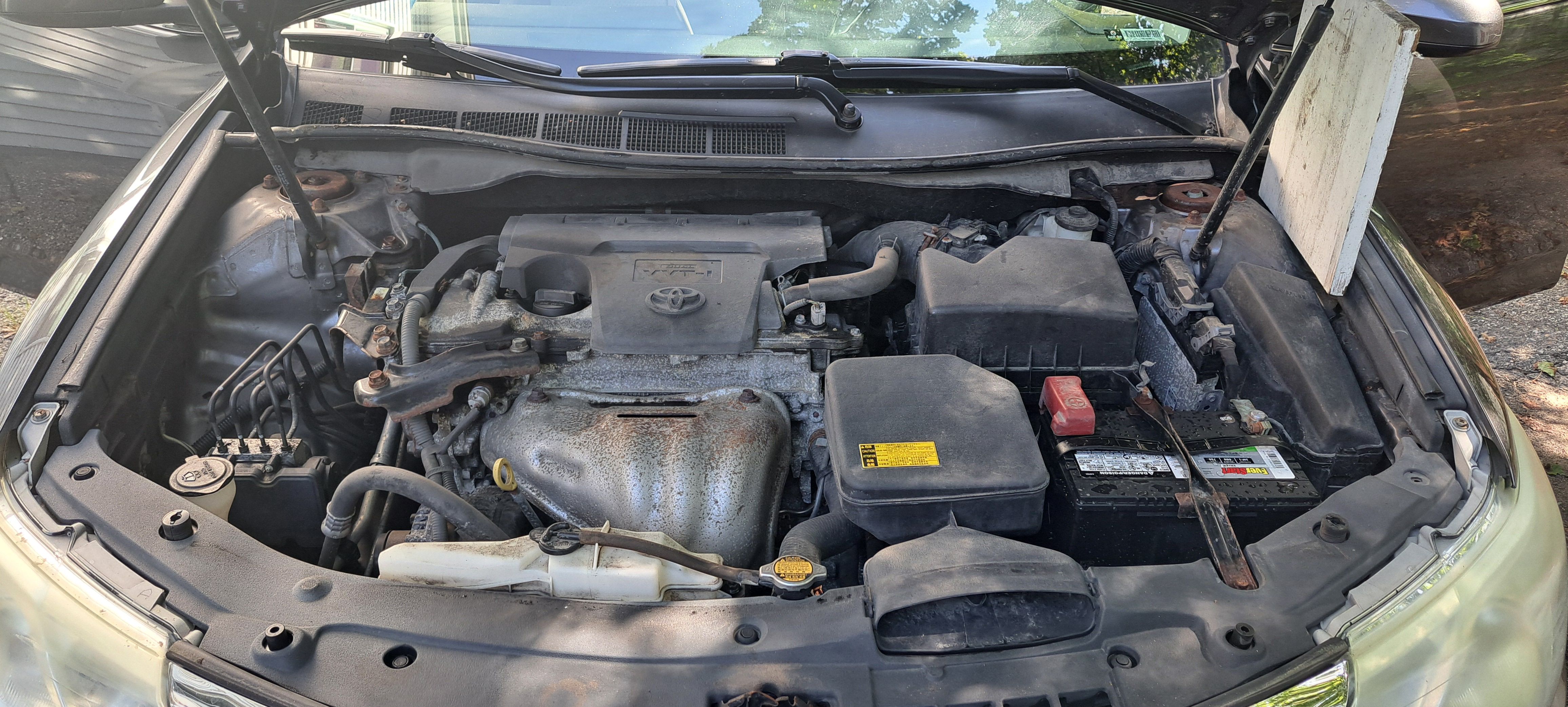 Used 2014 Toyota Camry XLE FWD image 17