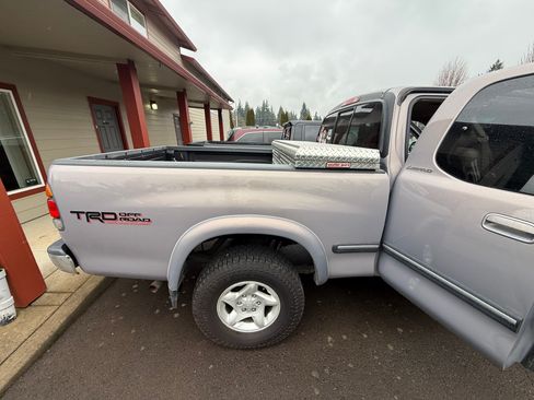 Used 2001 Toyota Tundra Limited image 6