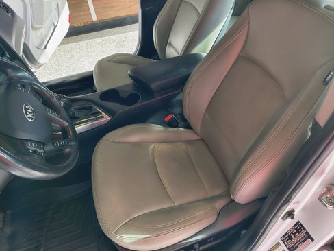 Used 2013 Kia Optima EX image 9