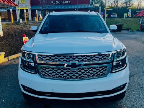 Used 2019 Chevrolet Tahoe LT image 4