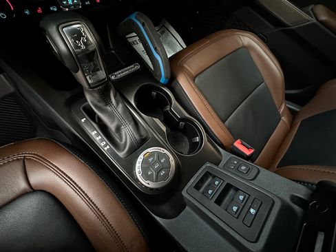 Used 2023 Ford Bronco Outer Banks image 10