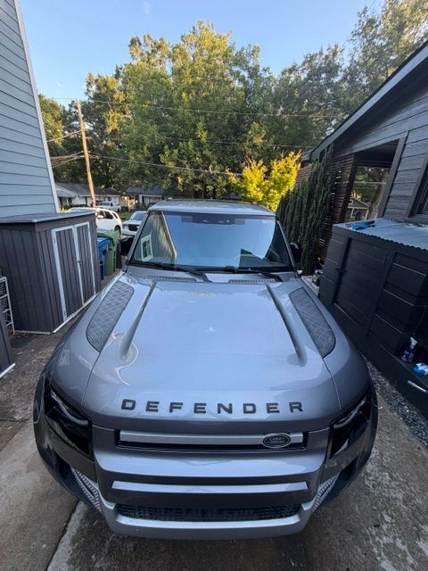 Used 2020 Land Rover Defender 110 S AWD/4WD image 9