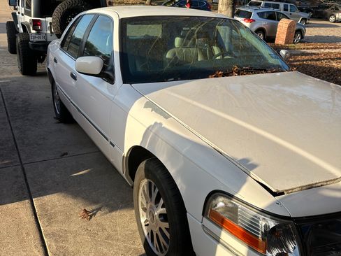 Used 2003 Mercury Grand Marquis LS image 5