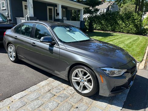 Used 2016 BMW 340i xDrive Sedan AWD/4WD image 5