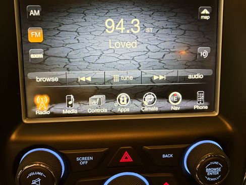 Used 2015 Jeep Grand Cherokee High Altitude image 11