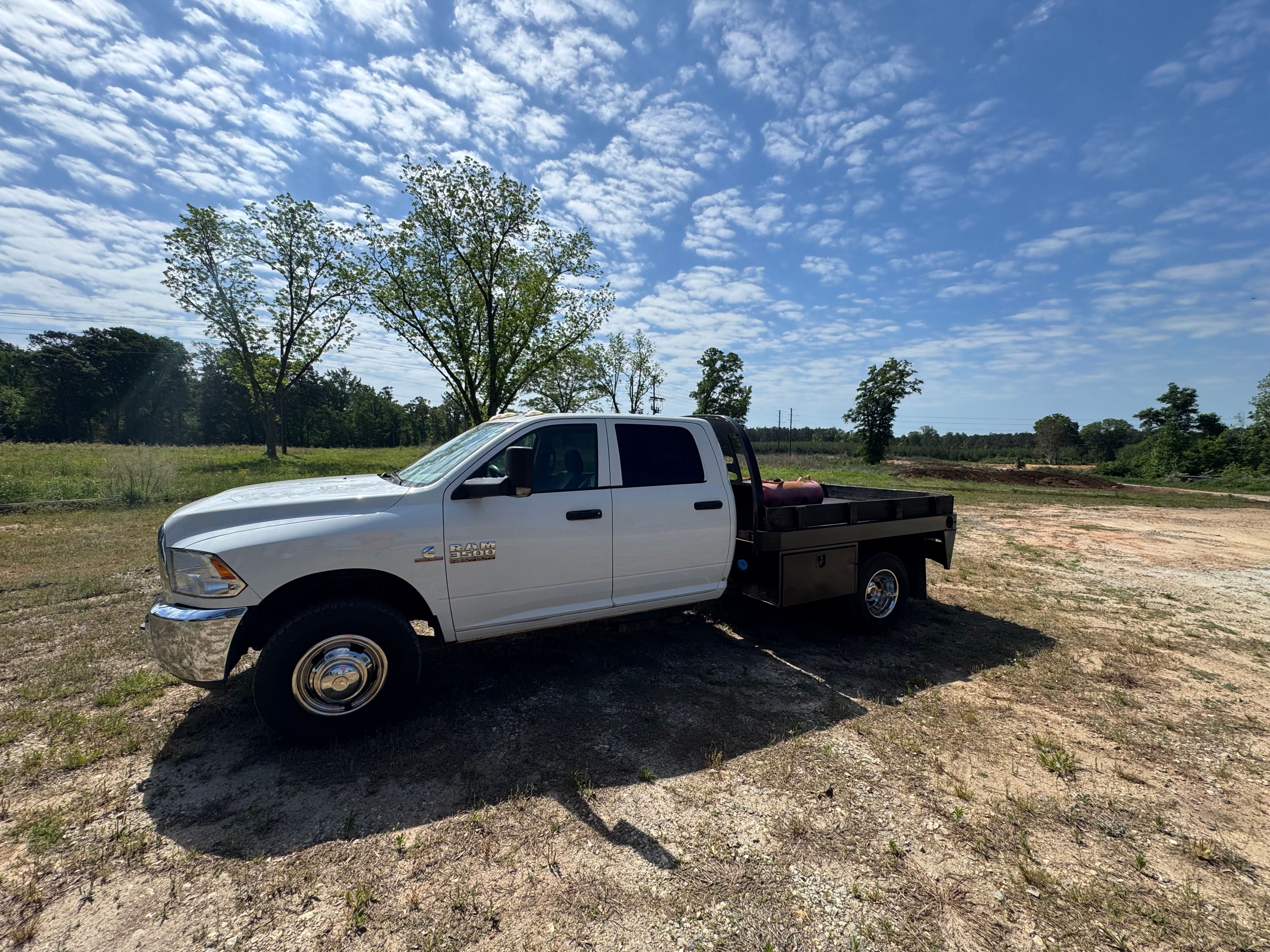 Used 2015 RAM 3500 Tradesman w/ Chrome Appearance Group AWD/4WD image 1