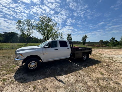 Used 2015 RAM 3500 Tradesman w/ Chrome Appearance Group AWD/4WD image 1