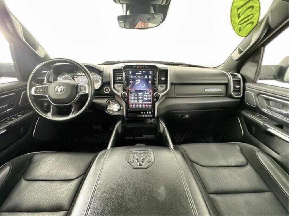 Used 2021 RAM 1500 Laramie AWD/4WD image 12