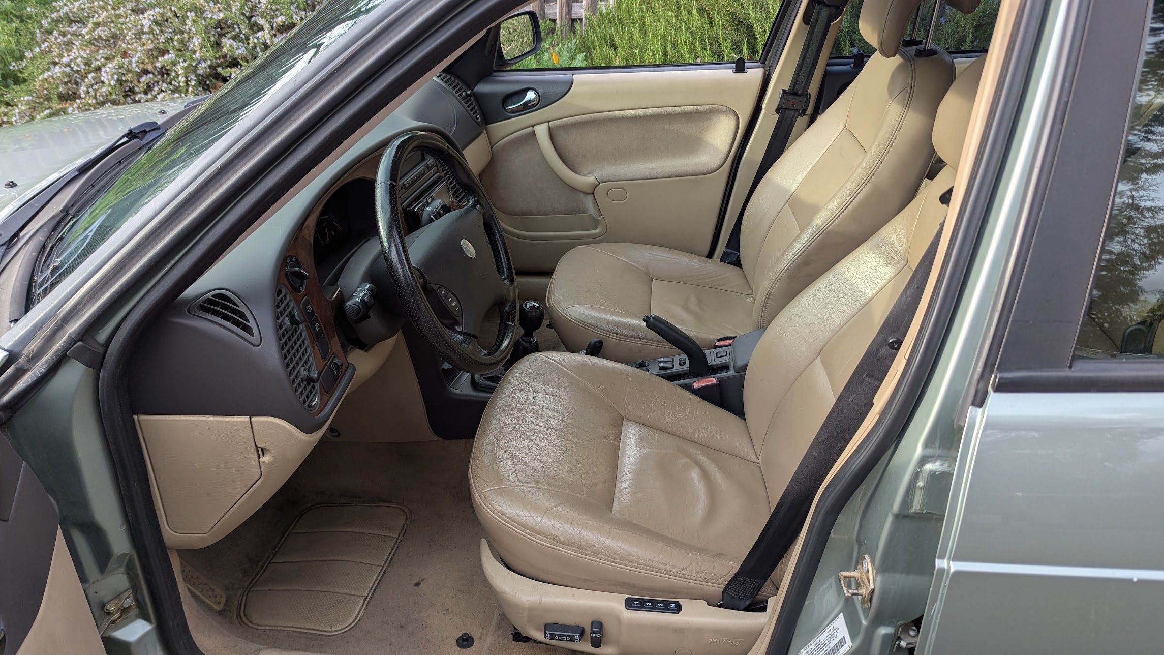 Used 2001 Saab 9-3 SE FWD image 6