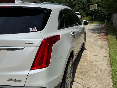 Used 2019 Cadillac XT5 Platinum image 4