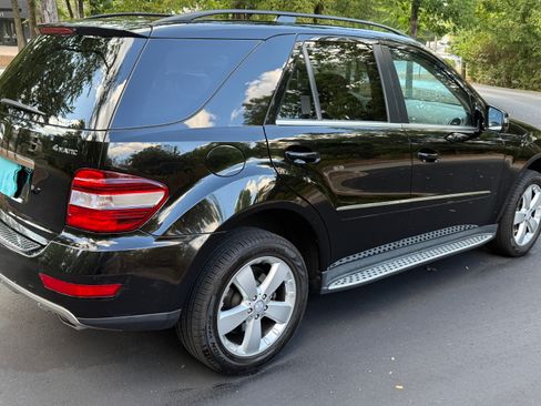 Used 2011 Mercedes-Benz ML 350 4MATIC image 12