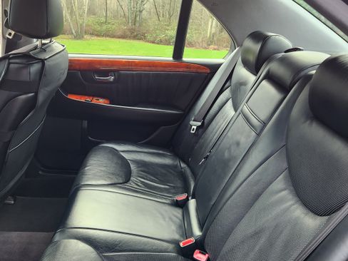 Used 2004 Lexus LS 430 image 4