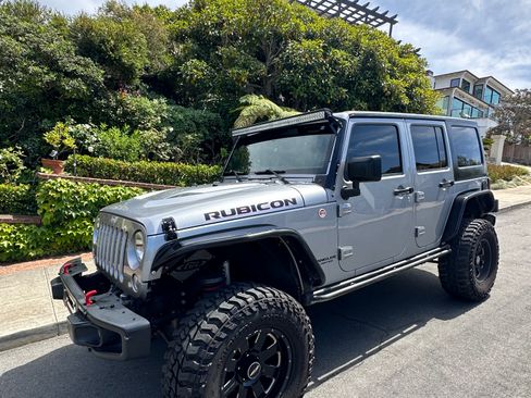 Used 2015 Jeep Wrangler Unlimited Rubicon AWD/4WD image 1