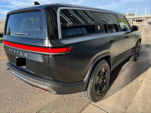 Used 2023 Rivian R1S Adventure AWD/4WD image 4