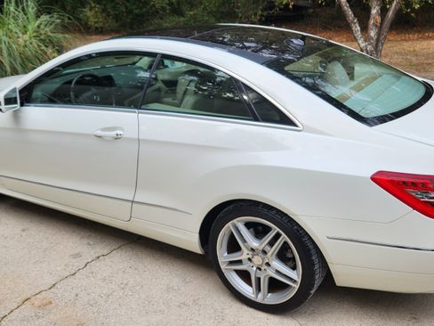 Used 2011 Mercedes-Benz E 350 Coupe image 4