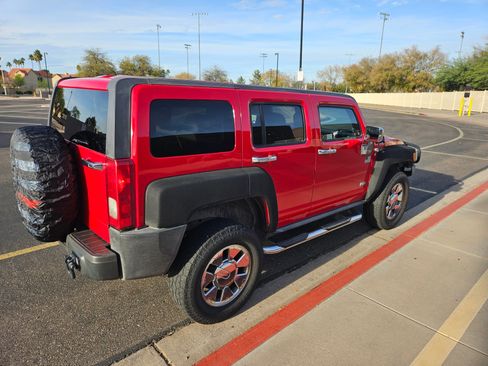 Used 2007 HUMMER H3 image 2