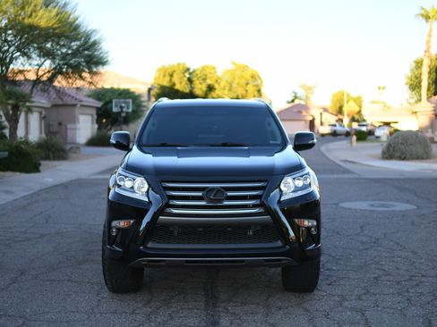 Used 2017 Lexus GX 460 AWD/4WD image 5