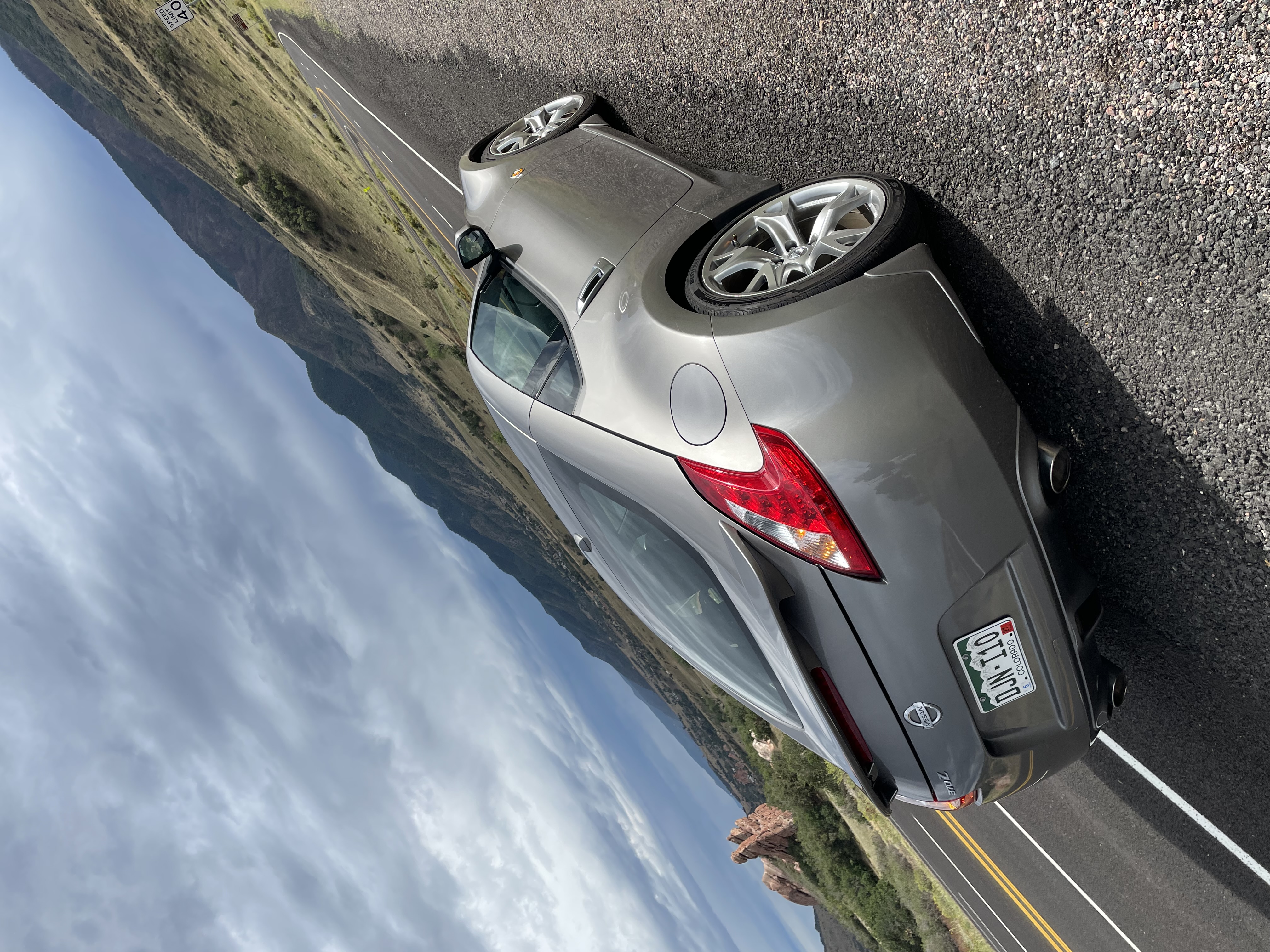 Used 2010 Nissan 370Z Touring w/ Sport Pkg RWD image 10