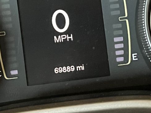 Used 2015 Jeep Cherokee Latitude image 5