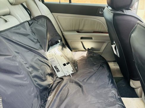 Used 2006 Cadillac STS V8 w/ Preferred Equipment Group image 2