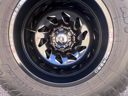 Used 2022 Ford F450 Limited w/ FX4 Off-Road Package image 15