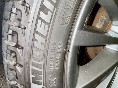 Used 2009 BMW 335i xDrive Sedan image 28