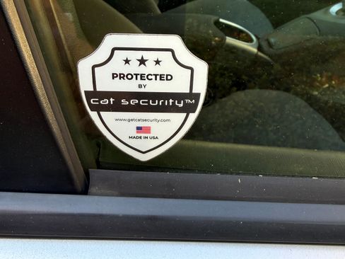 Used 2014 Toyota Prius Two image 10