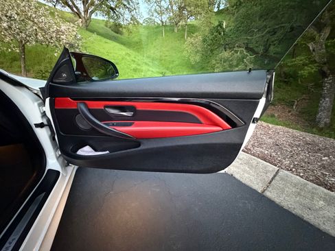 Used 2016 BMW M4 Coupe 2D image 12