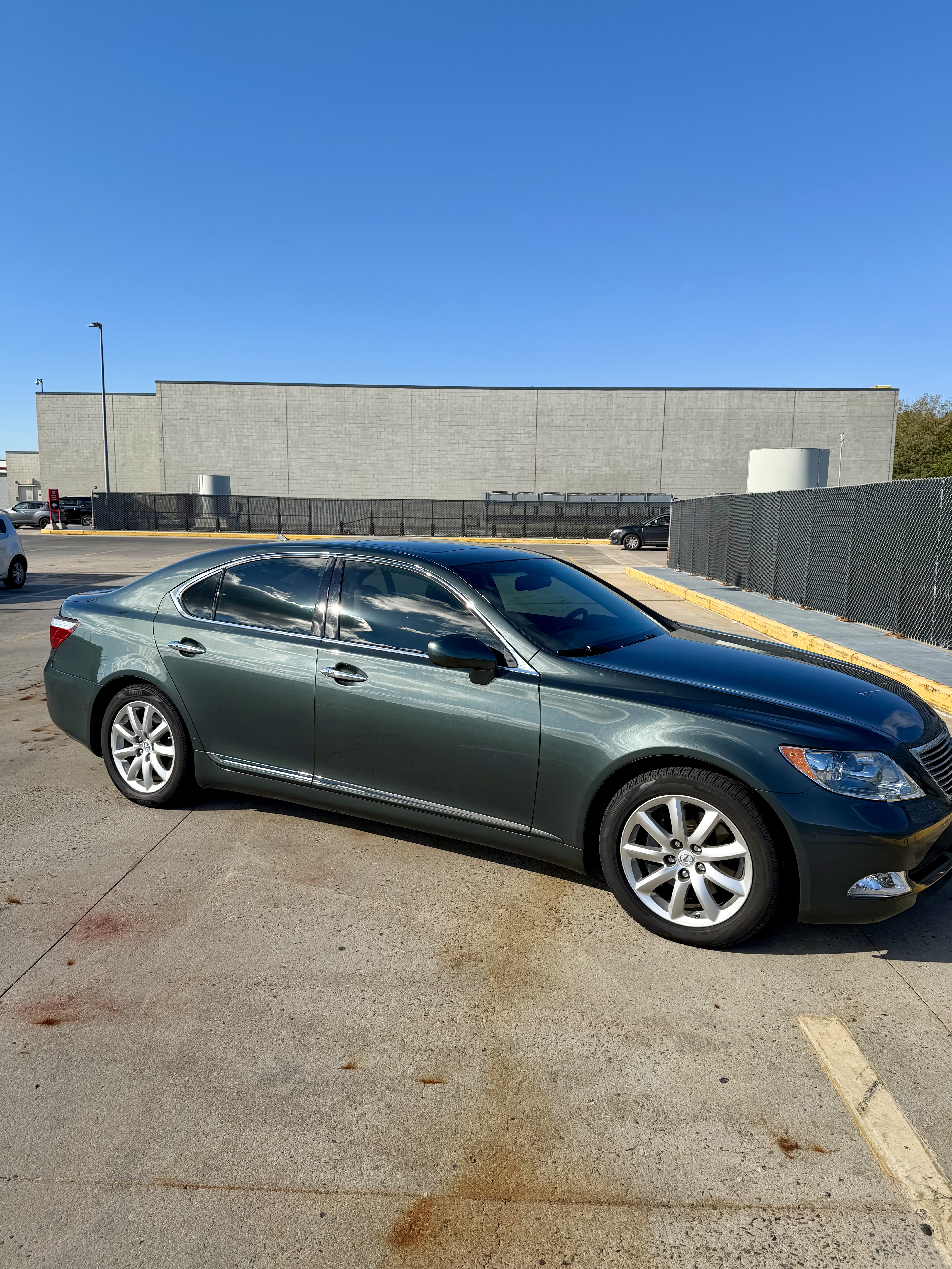 Used 2007 Lexus LS 460 RWD image 11