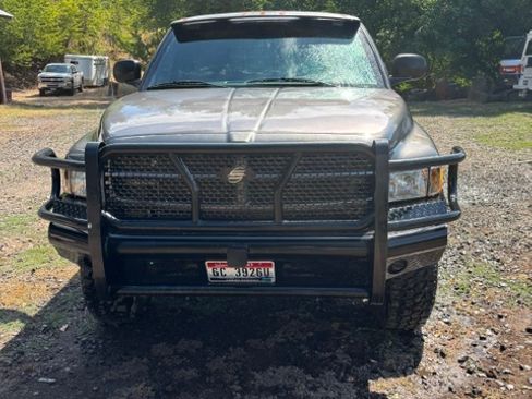 Used 2002 Dodge Ram 2500 Truck 4x4 Quad Cab image 2