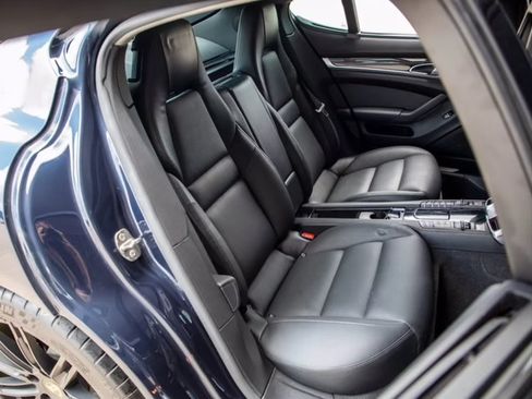 Used 2016 Porsche Panamera S image 6