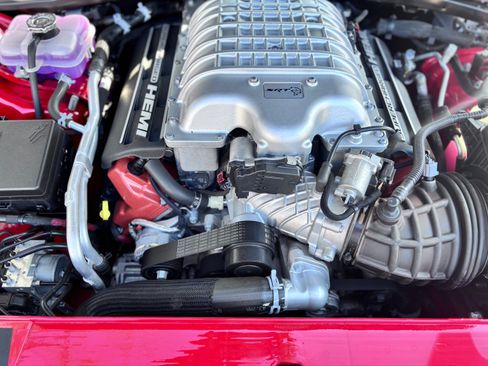 Used 2020 Dodge Challenger SRT Hellcat image 8
