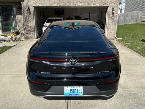 Used 2025 Toyota Crown Platinum image 8