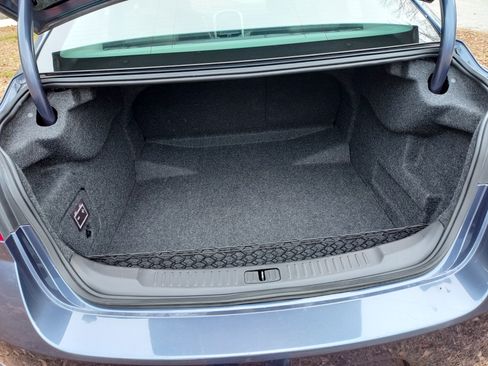 Used 2015 Chevrolet Malibu LT image 8