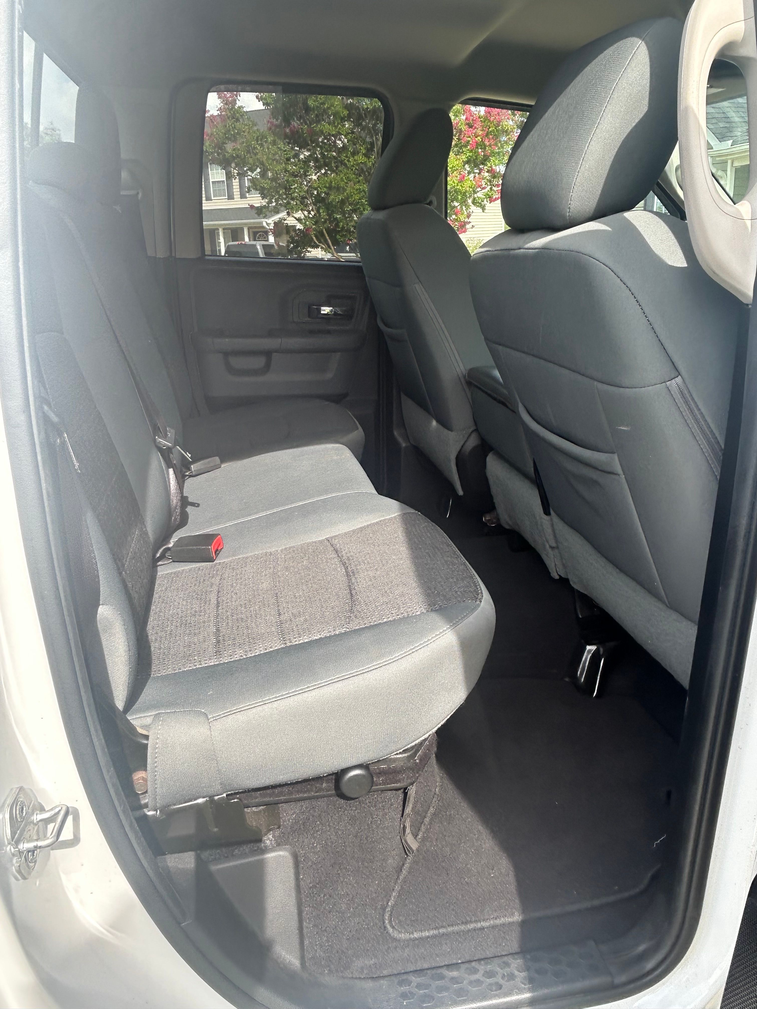 Used 2015 RAM 1500 Big Horn RWD image 13