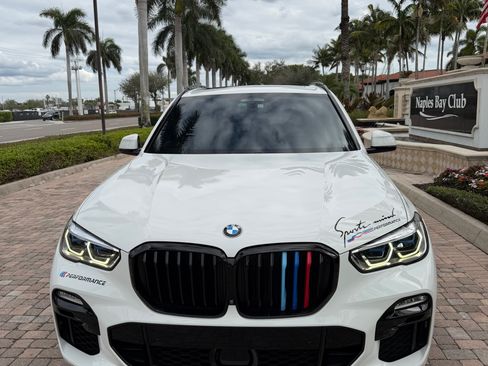 Used 2020 BMW X5 M50i w/ Executive Package image 1