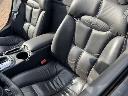 Used 2002 Chrysler Prowler image 14