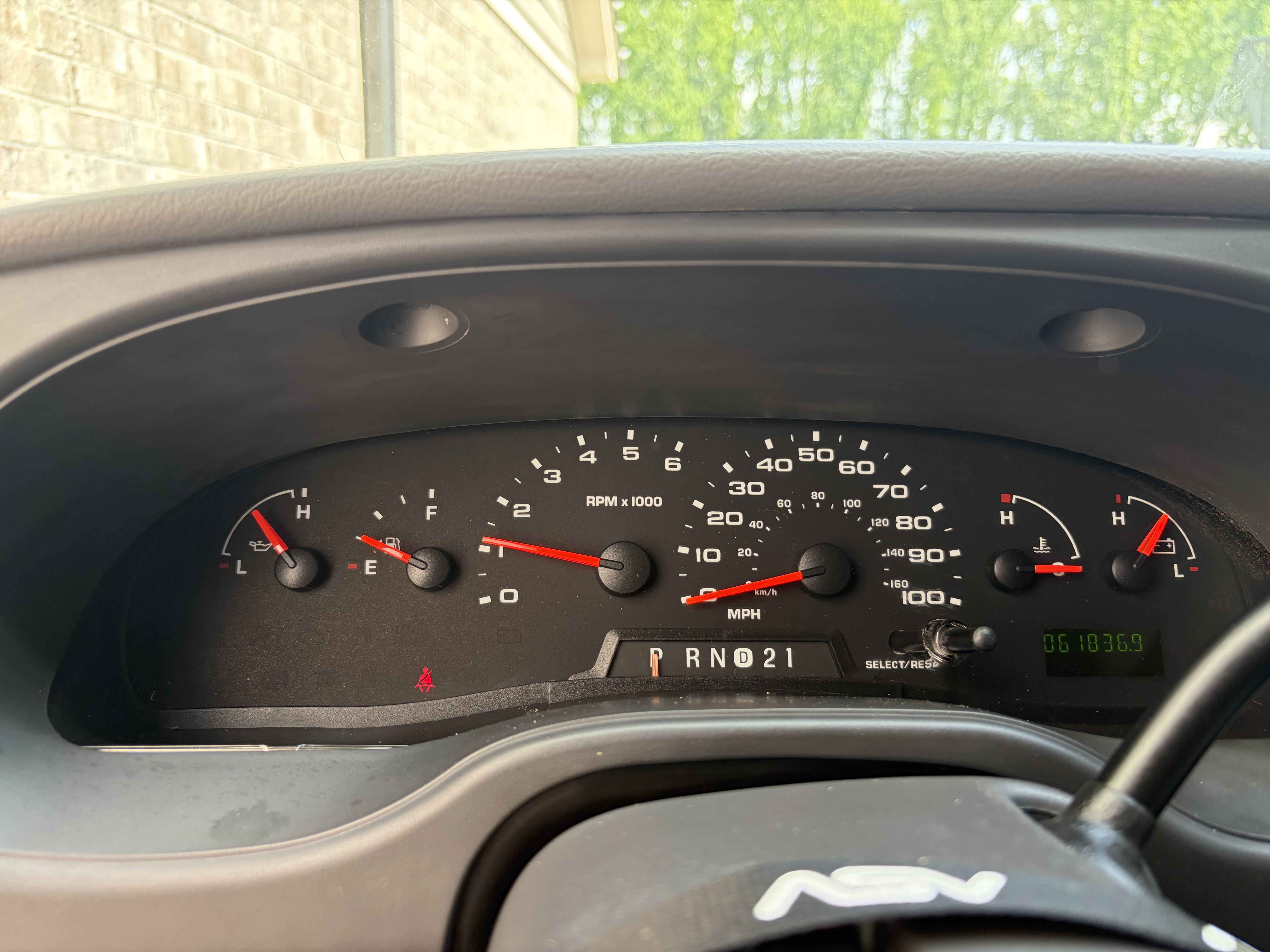 Used 2008 Ford E-150 and Econoline 150 Extended RWD image 16