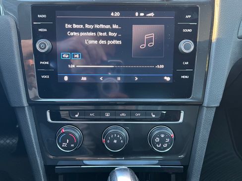 Used 2019 Volkswagen Golf SE w/ Driver Assistance Package image 13