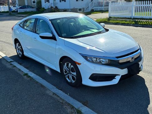 Used 2018 Honda Civic LX image 2