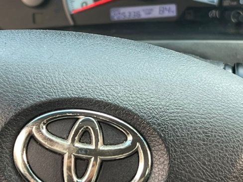Used 2011 Toyota Camry SE w/ Fleet Convenience Pkg FWD image 15