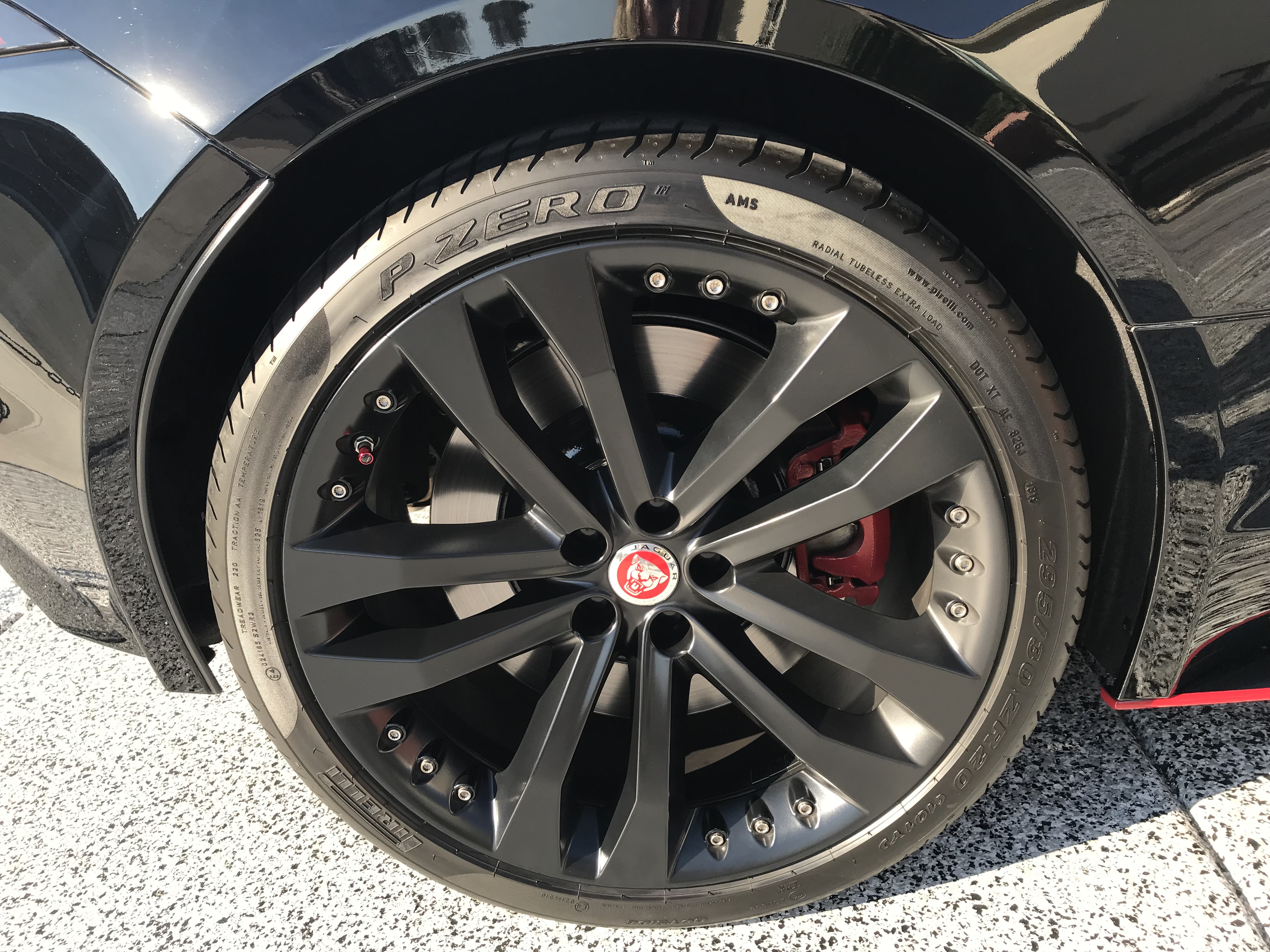 Used 2020 Jaguar F-TYPE R AWD/4WD image 6