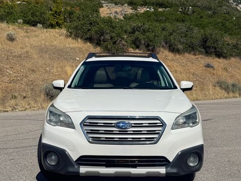 Used 2015 Subaru Outback 2.5i Limited AWD/4WD image 2