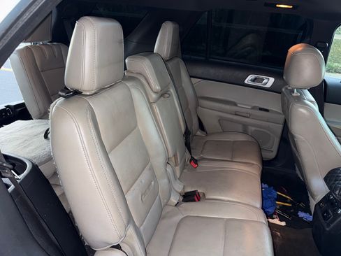 Used 2011 Ford Explorer Limited w/ 301A Rapid Spec Order Code image 21